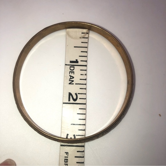 Vtg Floral Flower Design Etched Imprinted Bangle 8.5” / 2.9” Diameter - Picture 6 of 6